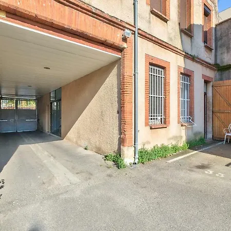Apartment Lovely 2 With Parking *